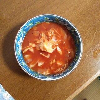 トマトとトマトジュースのスープ